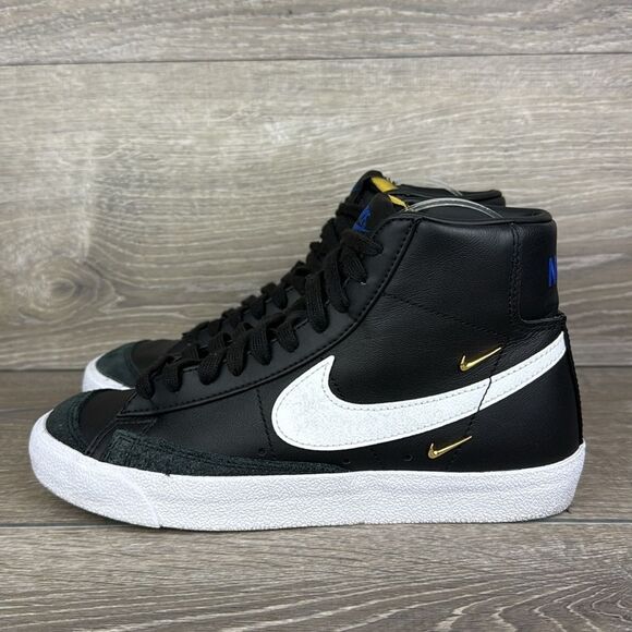 Nike Blazer Mid ‘77 SE “Sisterhood” Women’s Sz 8 Black Metallic Gold Sneakers - Picture 3 of 11